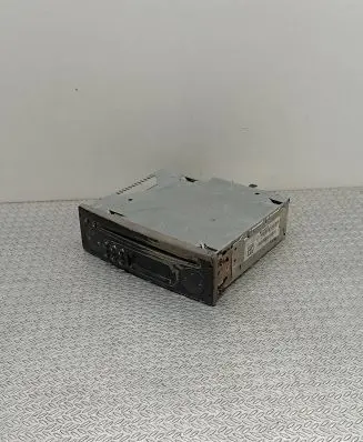 Renault Twingo II Radio/CD/DVD/GPS head unit 8200446231
