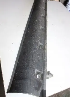 Suzuki Grand Vitara II Sill 7766165J0