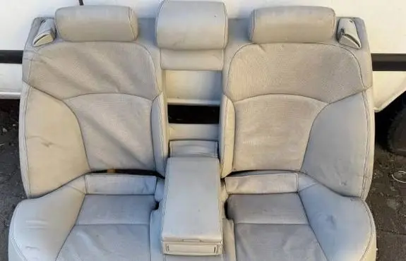 Lexus IS 220D-250-350 Second row seats 