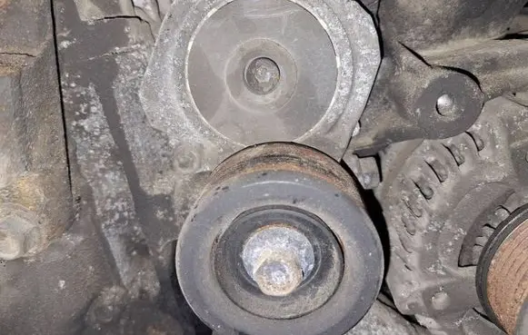 Honda Civic Generator/alternator belt tensioner