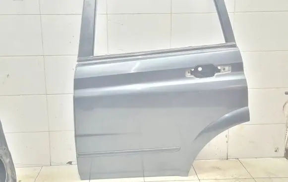 SsangYong Kyron Rear door