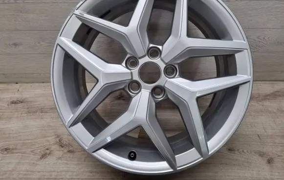 Seat Ibiza V (KJ) R17 alloy rim 6F0601025C