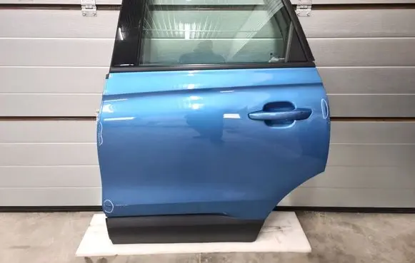 Rear door