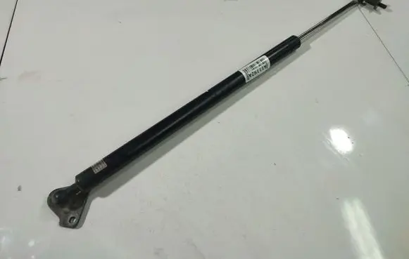 Mitsubishi Grandis Tailgate/trunk strut/damper 