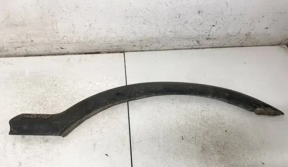Front arch trim