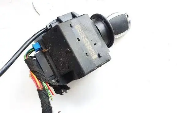 Mercedes-Benz E W211 Ignition lock 2115451508 33002259