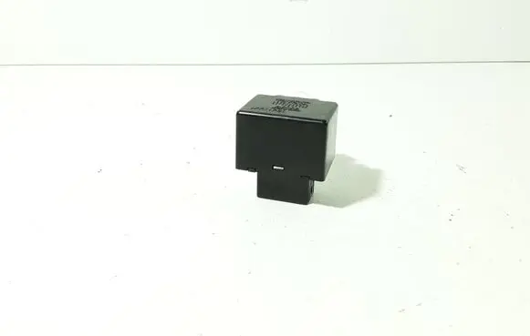 Toyota Verso Light relay 895A168010 0618000620