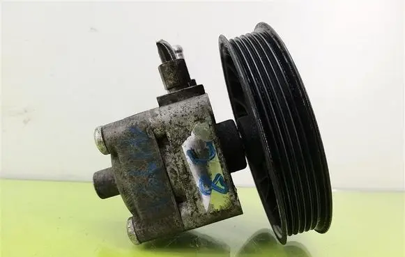 Volvo S60 Power steering pump 7611332112