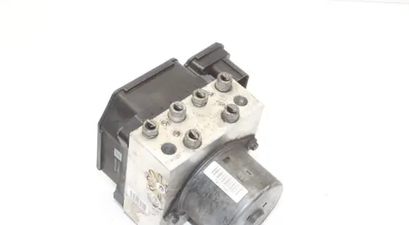 Mini Cooper Countryman R60 ABS Pump 6866011