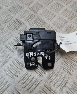 Nissan Qashqai Loading door lock 