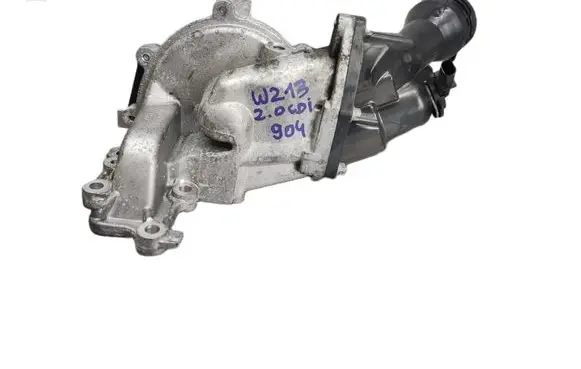 Mercedes-Benz E W213 Water pump A6542000001