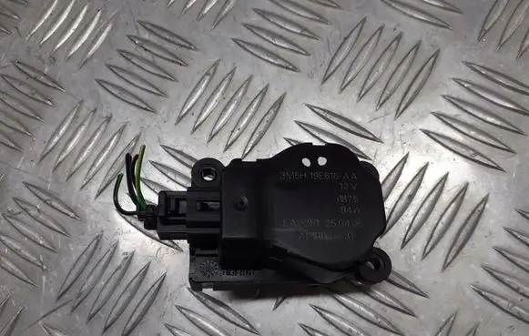 Ford Focus A/C air flow flap actuator/motor 3M5H-19E616-AA