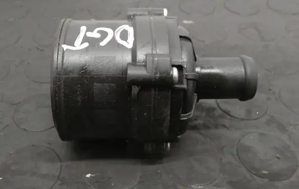 Volkswagen PASSAT B8 Electric auxiliary coolant/water pump 2Q0965567A 0392023420