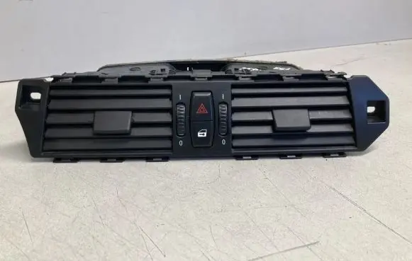 BMW 5 E60 E61 Dash center air vent grill 05114002 05148002 05114001