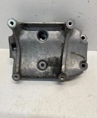 Iveco Daily 6th gen A/C compressor mount bracket 580137046