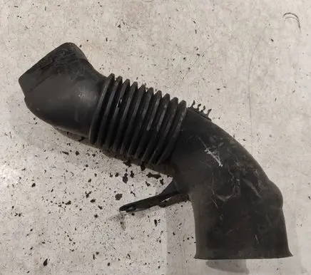 BMW 5 E60 E61 Air intake hose/pipe 7790056