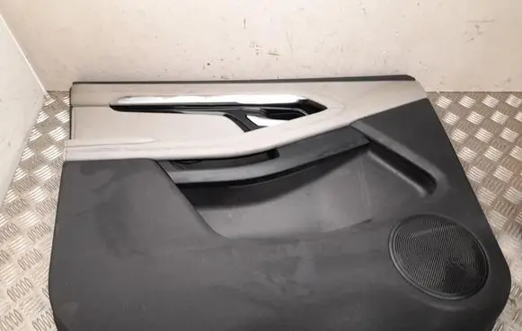 Land Rover Range Rover Evoque L551 Front door card panel trim K8D223966A