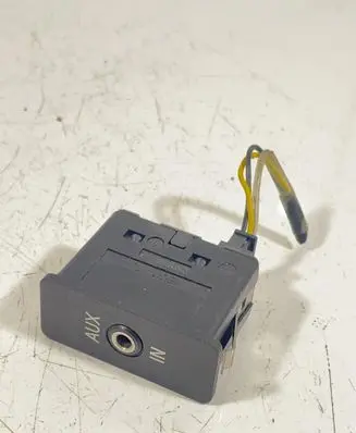 Mini One - Cooper Coupe R56 AUX in-socket connector 6930561