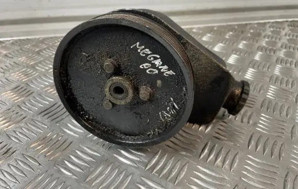 Renault Laguna I Power steering pump