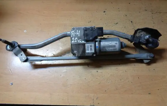 Audi A4 S4 B8 8K Front wiper linkage and motor 8K2955119A