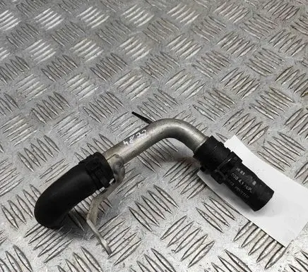 Mercedes-Benz CLS C218 X218 Engine coolant pipe/hose A2782002052