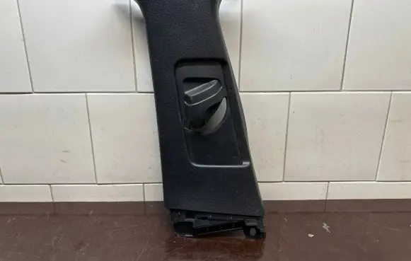 Toyota Prius (XW50) (B) pillar trim (top) 6242047100