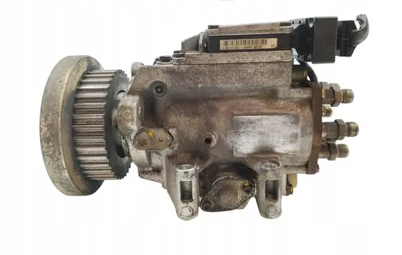 Audi A6 S6 C5 4B Fuel injection high pressure pump 0470506030