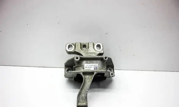 Engine mount bracket