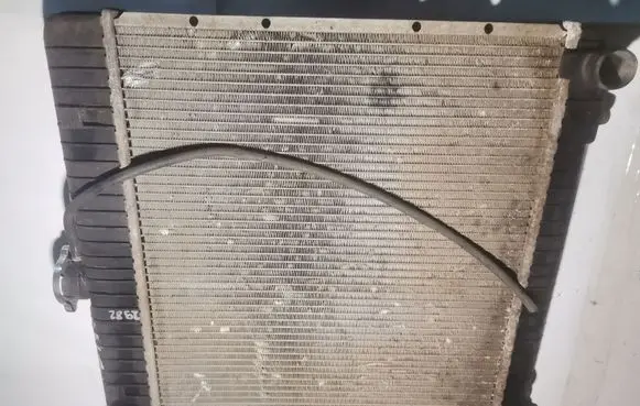 Mercedes-Benz 200 300 W123 Coolant radiator AMM7781AA