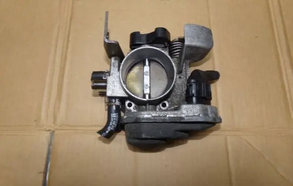 Opel Astra G Throttle valve 90536084