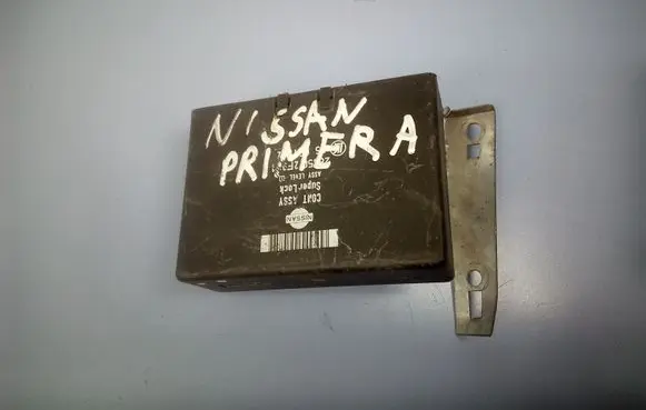 Nissan Primera Door central lock control unit/module 284502F901 05051112