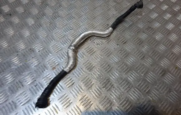 Volkswagen Touareg II Breather hose/pipe NERA