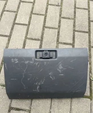Mitsubishi Pajero Glove box MB652136