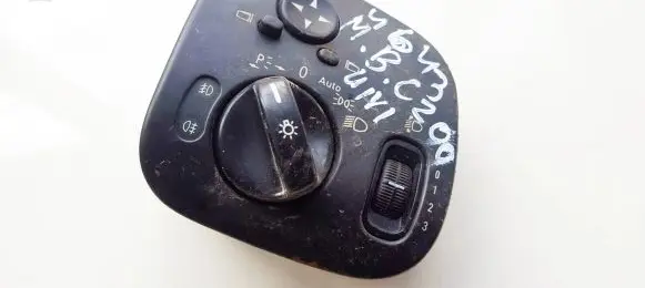 Mercedes-Benz C W203 Light switch 2035450604 24406574725