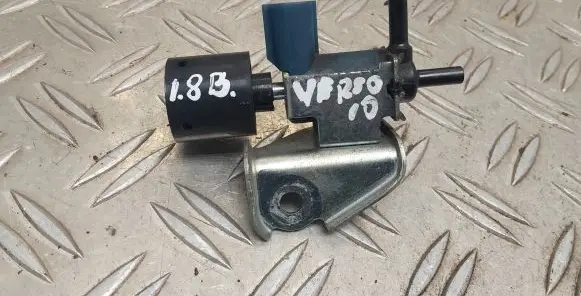 Toyota Verso Vacuum valve 9091012281