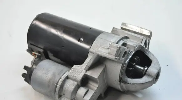 BMW X5 F15 Starter motor 8515900