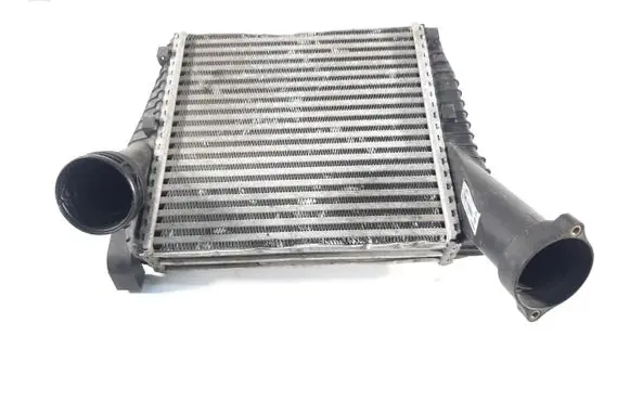 Audi Q7 4L Intercooler radiator 7L6145803F