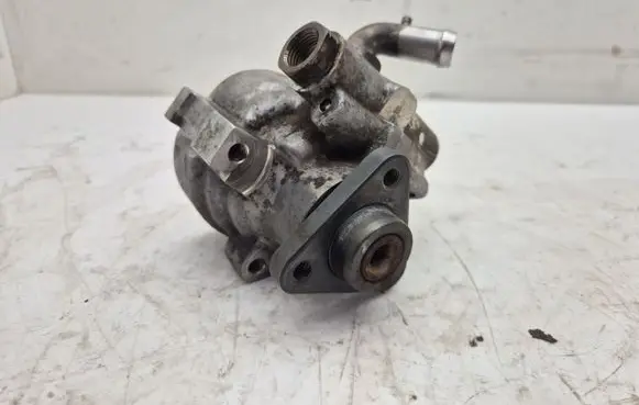 Opel Combo D Power steering pump 51894443
