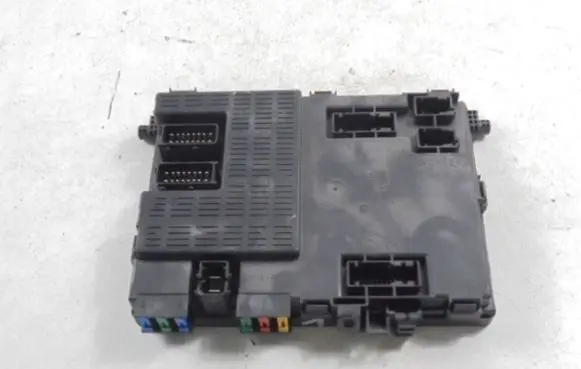 Peugeot 406 Fuse box set 9649490580
