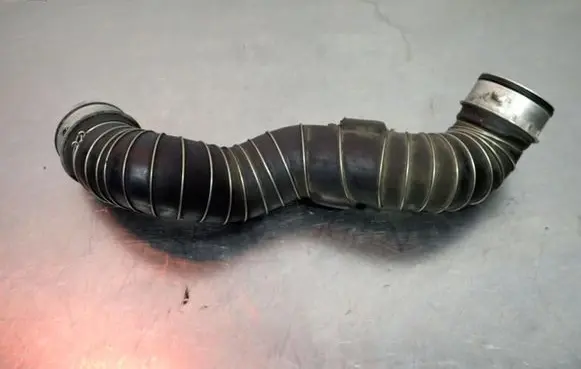 Mercedes-Benz C W203 Vacuum line/pipe/hose A2035280782