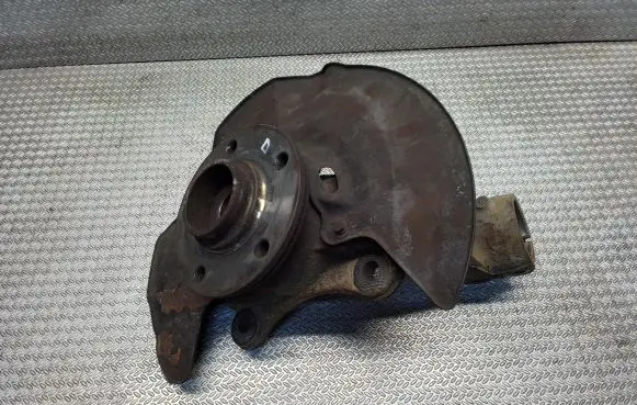 Volkswagen Transporter - Caravelle T5 Front wheel hub spindle knuckle