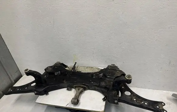 Hyundai Kona I Front subframe 62401J9100