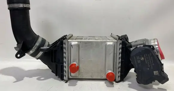 BMW M5 Intercooler radiator 7843119 7555944