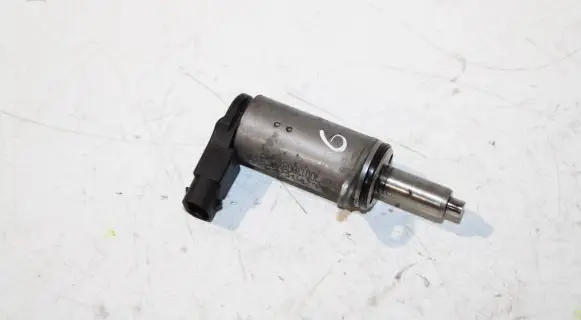 Audi A4 S4 B8 8K Camshaft vanos timing valve 06H103697A