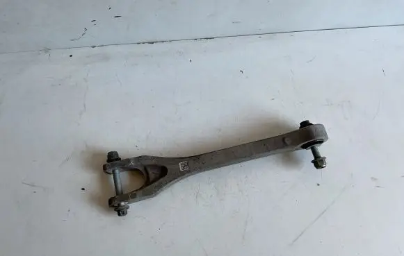 Mercedes-Benz C AMG W205 Rear control arm A2053529900