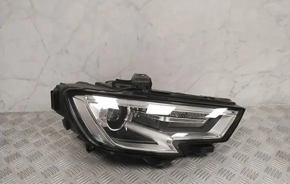 Audi A3 S3 8V Headlight/headlamp 8V0941006E