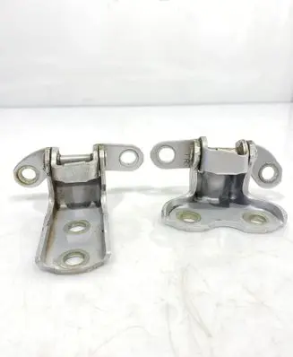 Toyota Yaris Rear door hinge set 
