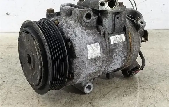 Skoda Fabia Mk2 (5J) Air conditioning (A/C) compressor (pump) 6Q0820808F