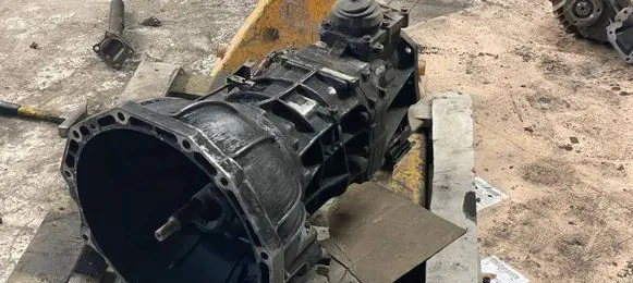 Isuzu Trooper Manual 5 speed gearbox 8971748520