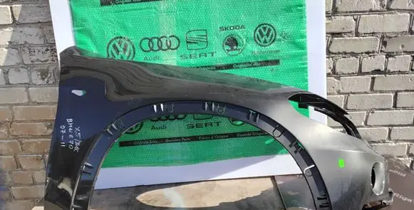 BMW X5 E70 Fender DEFECT 51127157980 51127157982